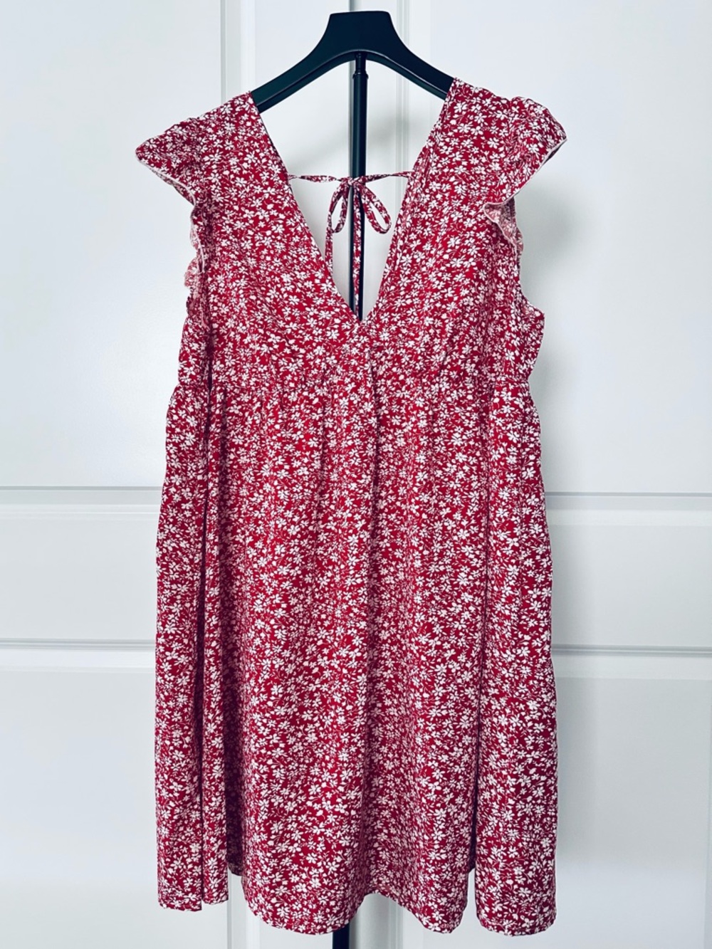 Women’s SHEIN Sleeveless Red Floral Midi Dress With Ruffle Shoulders Size 1XL
